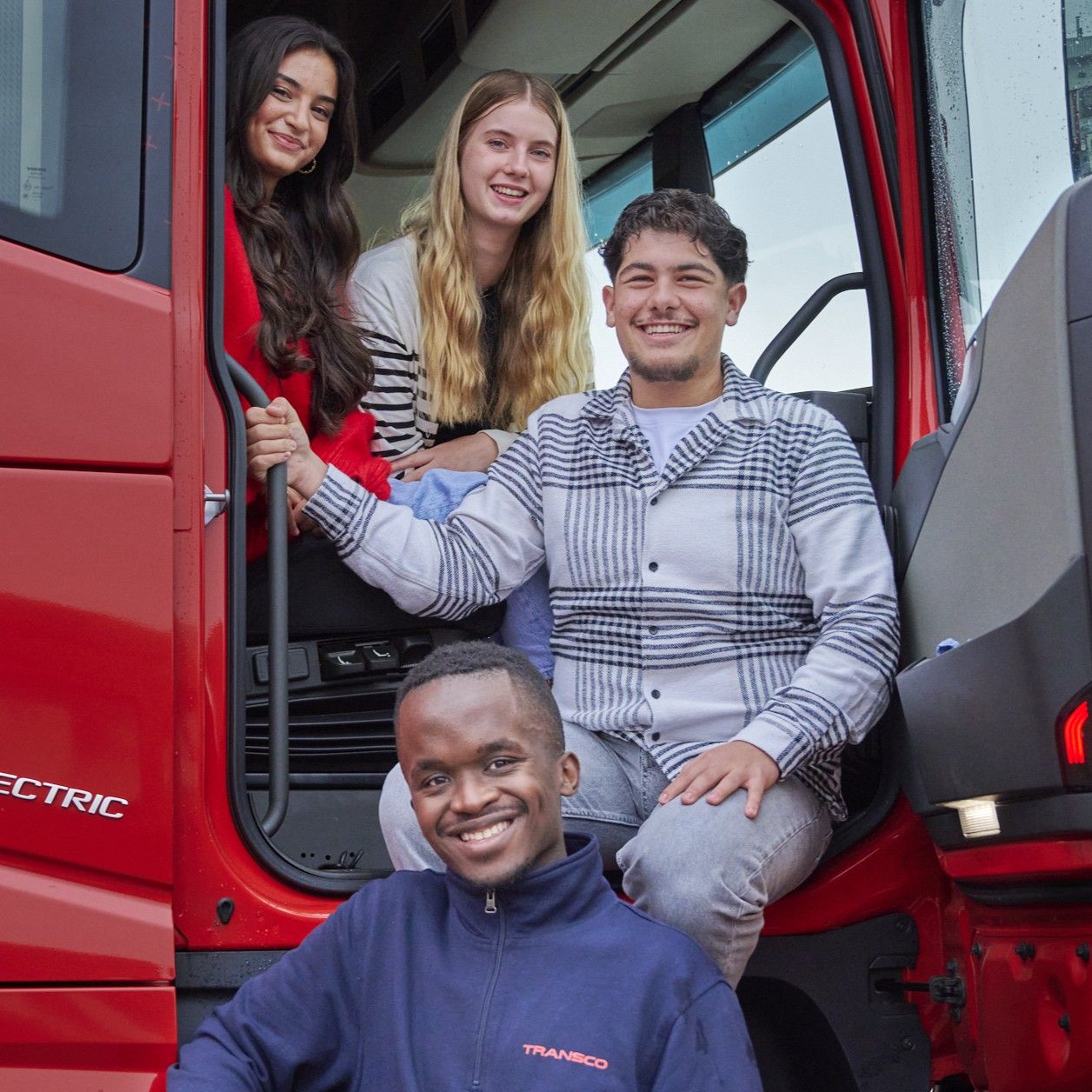 Transco Azubis im LKW