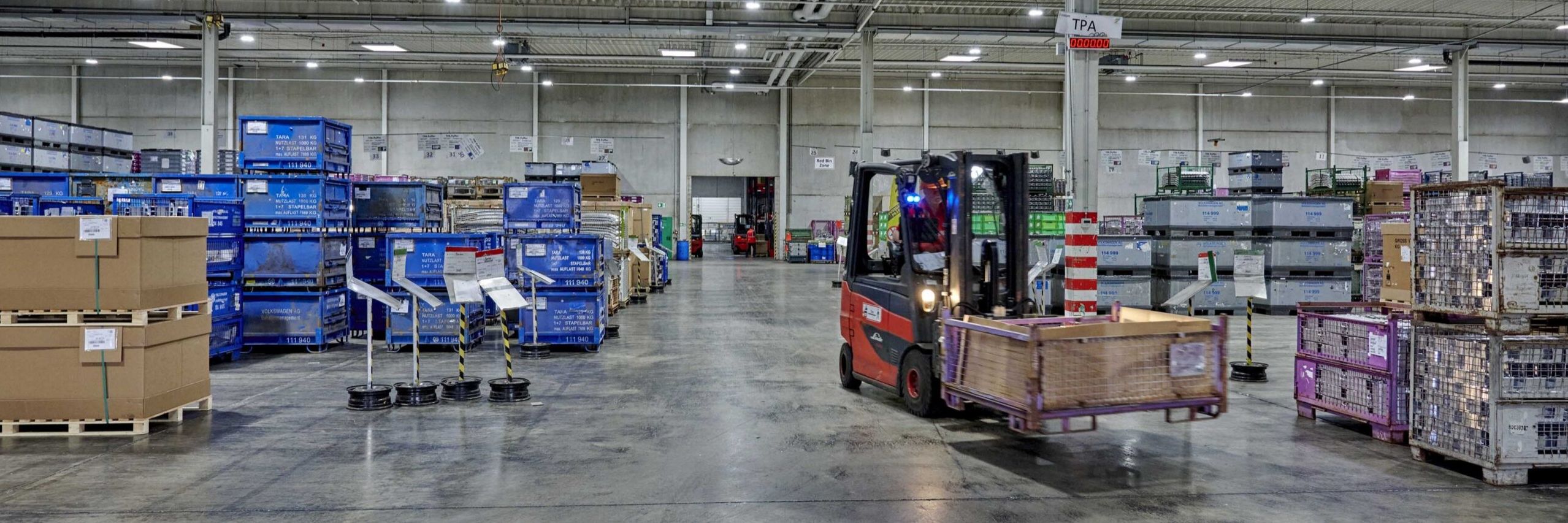 Lagerlogistik gottmadingen Automotivelager mit stapler