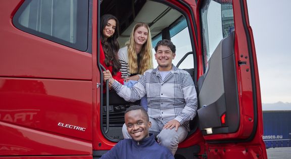 Transco Azubis im LKW