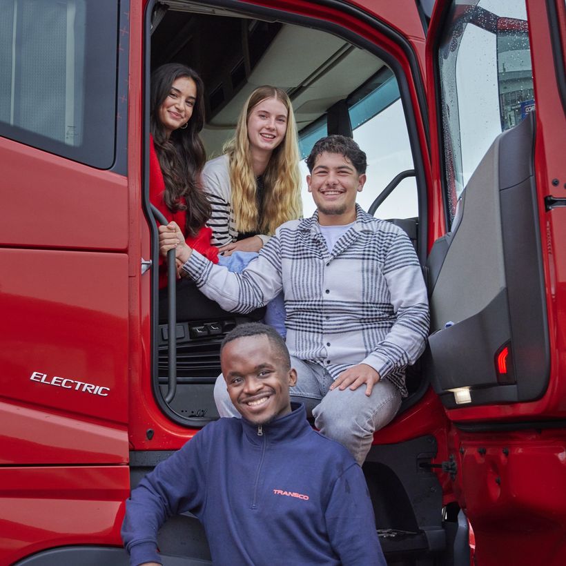 Transco Azubis im LKW